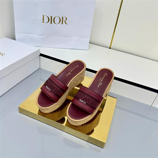 20251128184322179 270